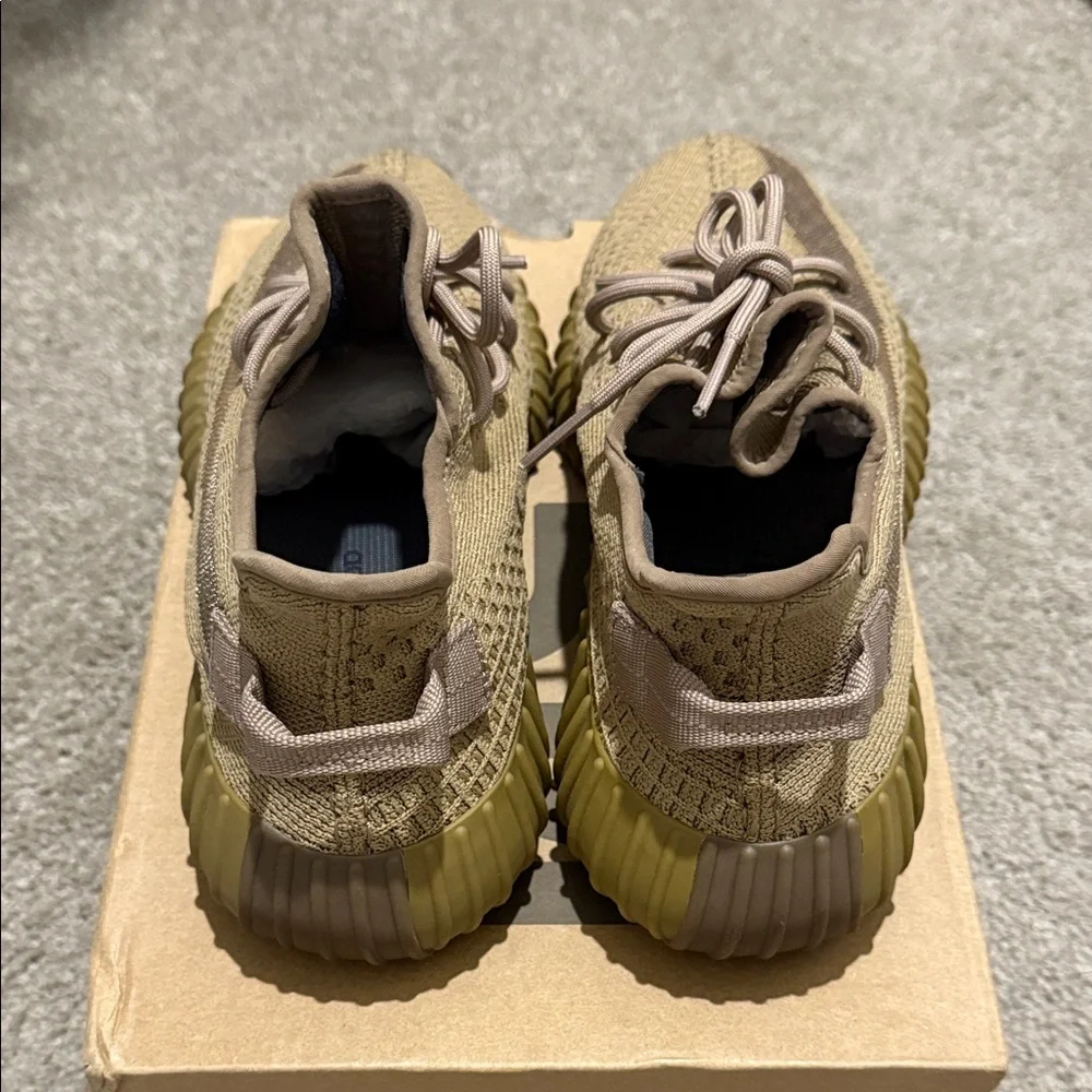 Yeezy Boost 350 V2 Earth - Picture 3 of 6